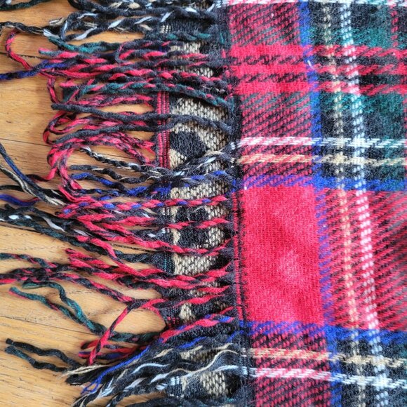 Reversible Plaid & Leopard Print Scarf With Fringe - Picture 4 of 4